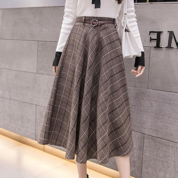 Women's Loose Retro Plaid Skirt - Deck Em Up