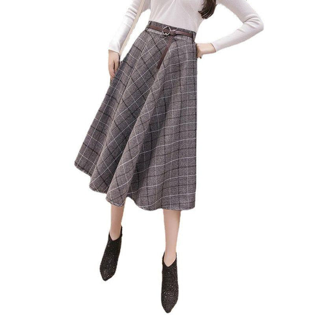 Women's Loose Retro Plaid Skirt - Deck Em Up